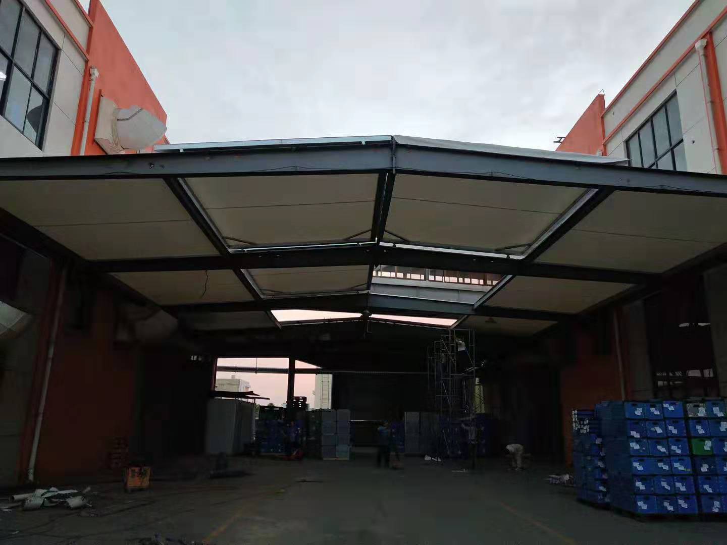 鋼結(jié)構(gòu)廠(chǎng)棚