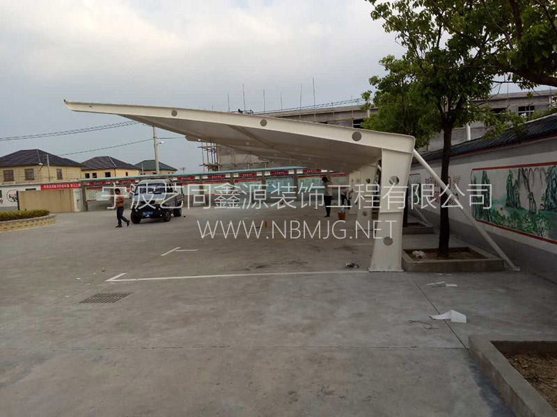 余姚市小曹娥鎮(zhèn)人和村村委會(huì)膜結(jié)構(gòu)停車(chē)棚項(xiàng)目